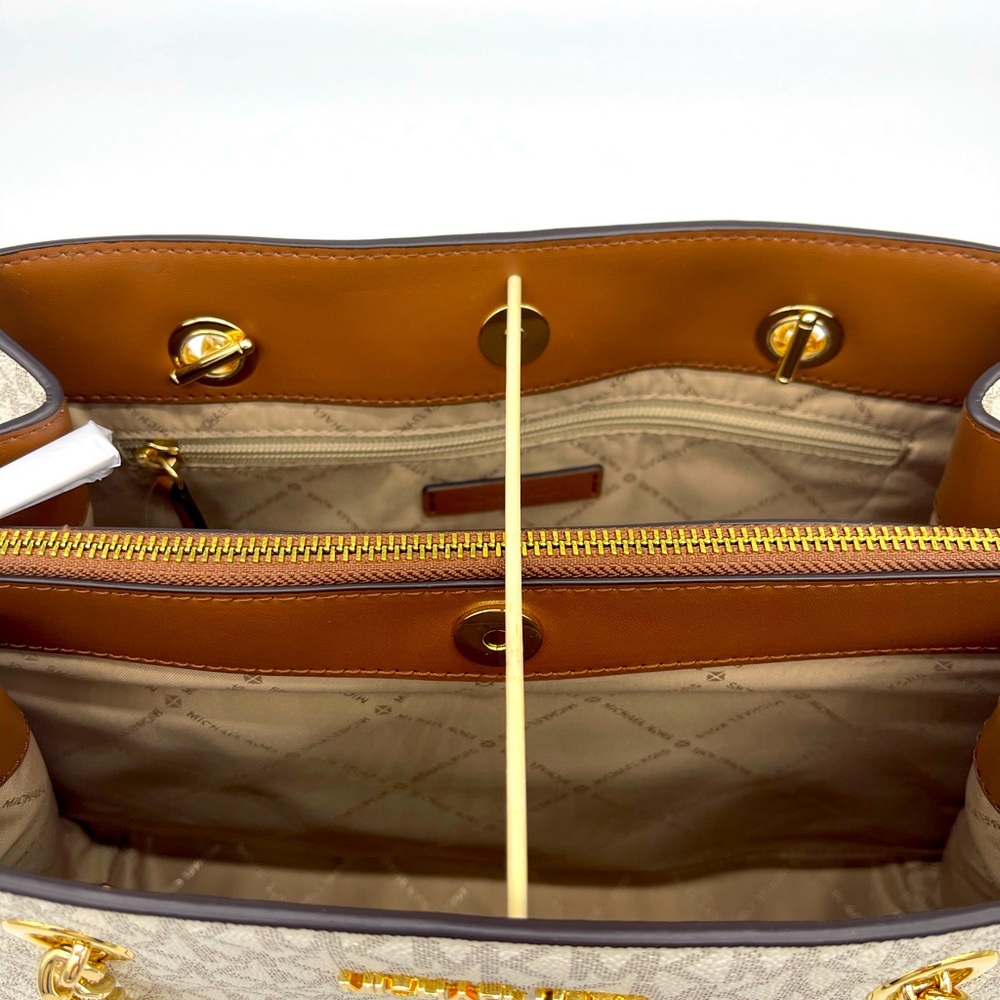 Michael Kors Teagen Bag & Double Zip Wallet - Picture 6 of 16